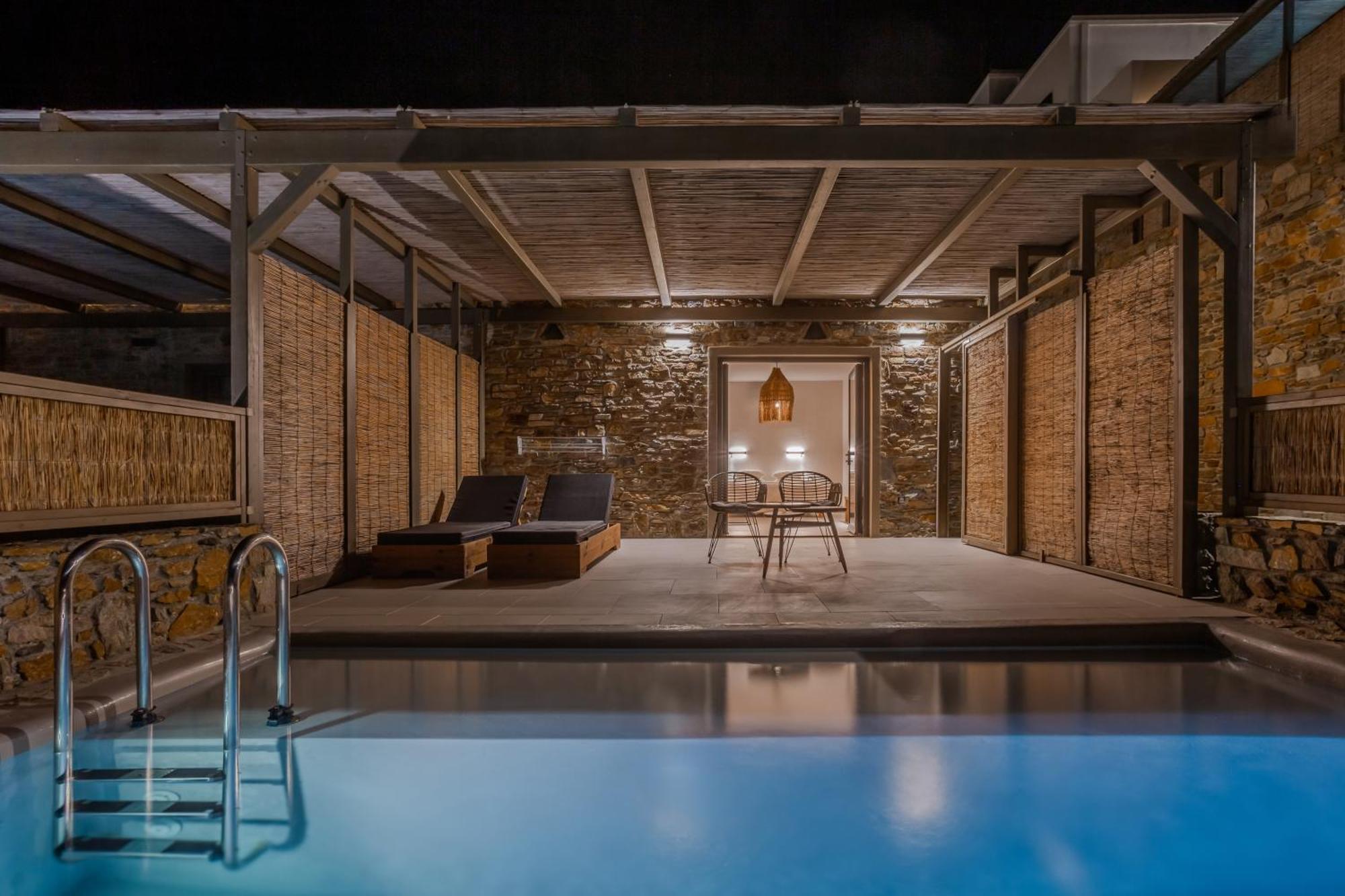 Amal Kythnos Suites Exterior photo
